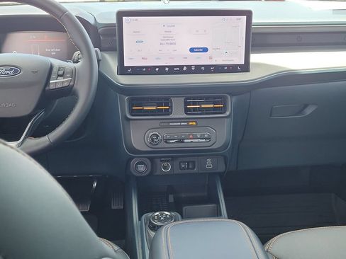 Certified 2025 Ford Maverick Tremor AWD/4WD image 16