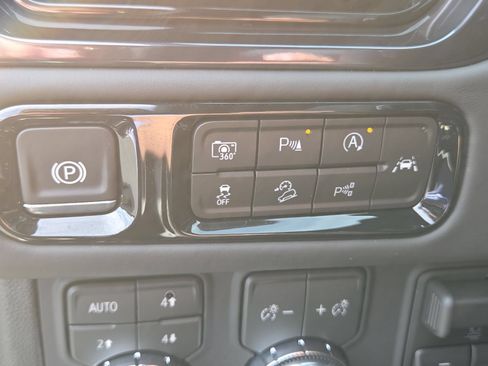 New 2026 GMC Yukon XL AT4 Ultimate w/ LPO, Floor Liner Package AWD/4WD image 15
