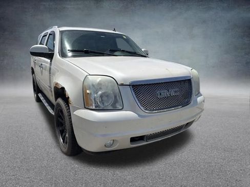 Used 2010 GMC Yukon Denali AWD/4WD image 5