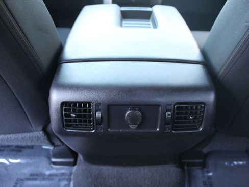 Used 2015 Toyota Tundra SR5 image 26