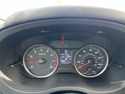 Used 2016 Subaru Crosstrek 2.0i Premium w/ Moonroof Package AWD/4WD image 3