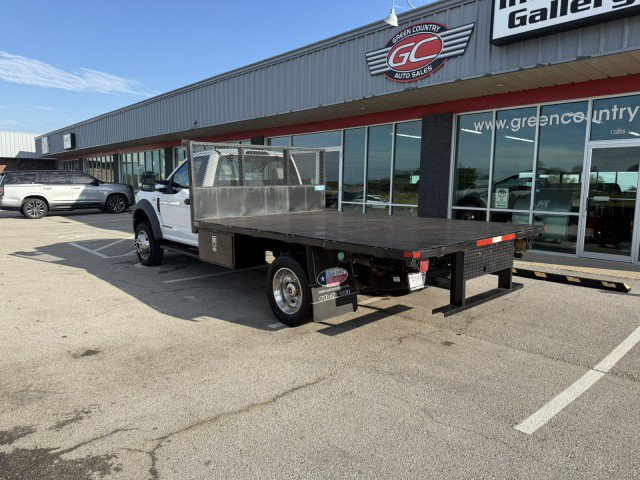 Used 2018 Ford F550 4x4 Regular Cab Super Duty image 4