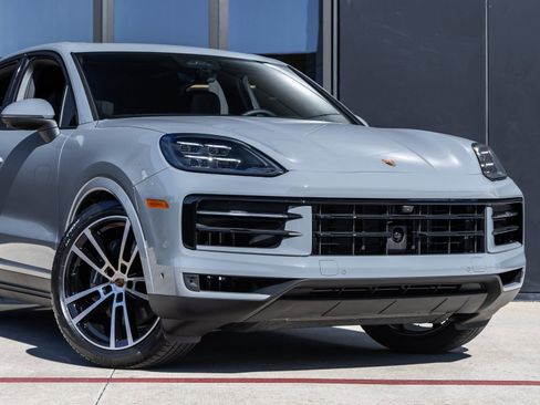 New 2026 Porsche Cayenne image 9