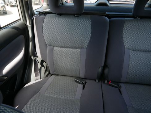 Used 2004 Toyota RAV4 4WD image 12