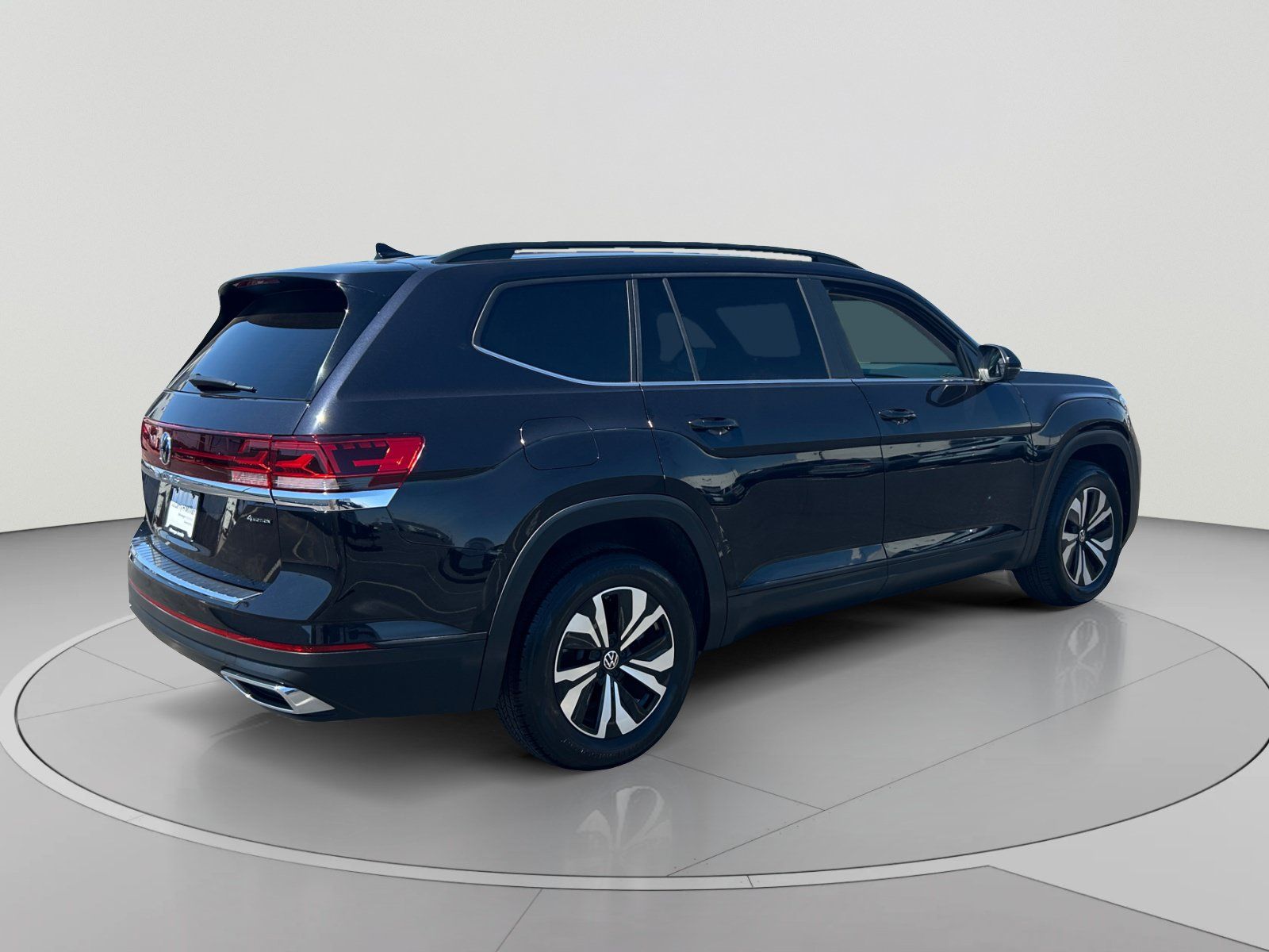 Certified 2024 Volkswagen Atlas SE AWD/4WD image 5