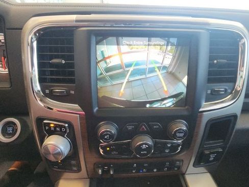 Used 2014 RAM 1500 Laramie w/ Convenience Group AWD/4WD image 21