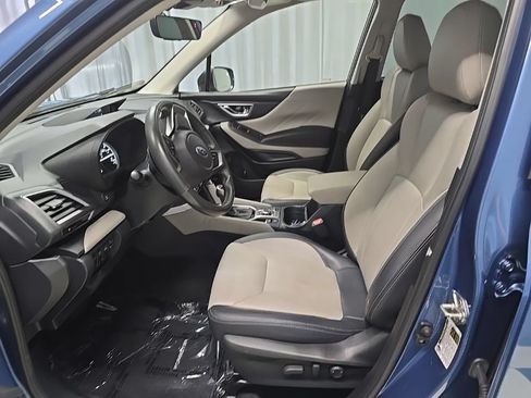 Used 2023 Subaru Forester Limited AWD/4WD image 12