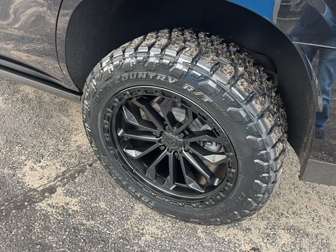 New 2025 GMC Yukon AT4 Ultimate image 26