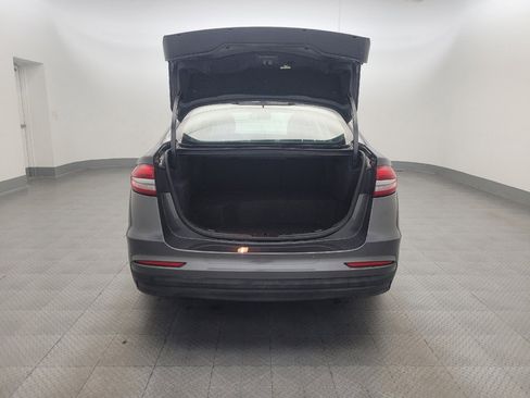 Used 2019 Ford Fusion SE FWD image 29