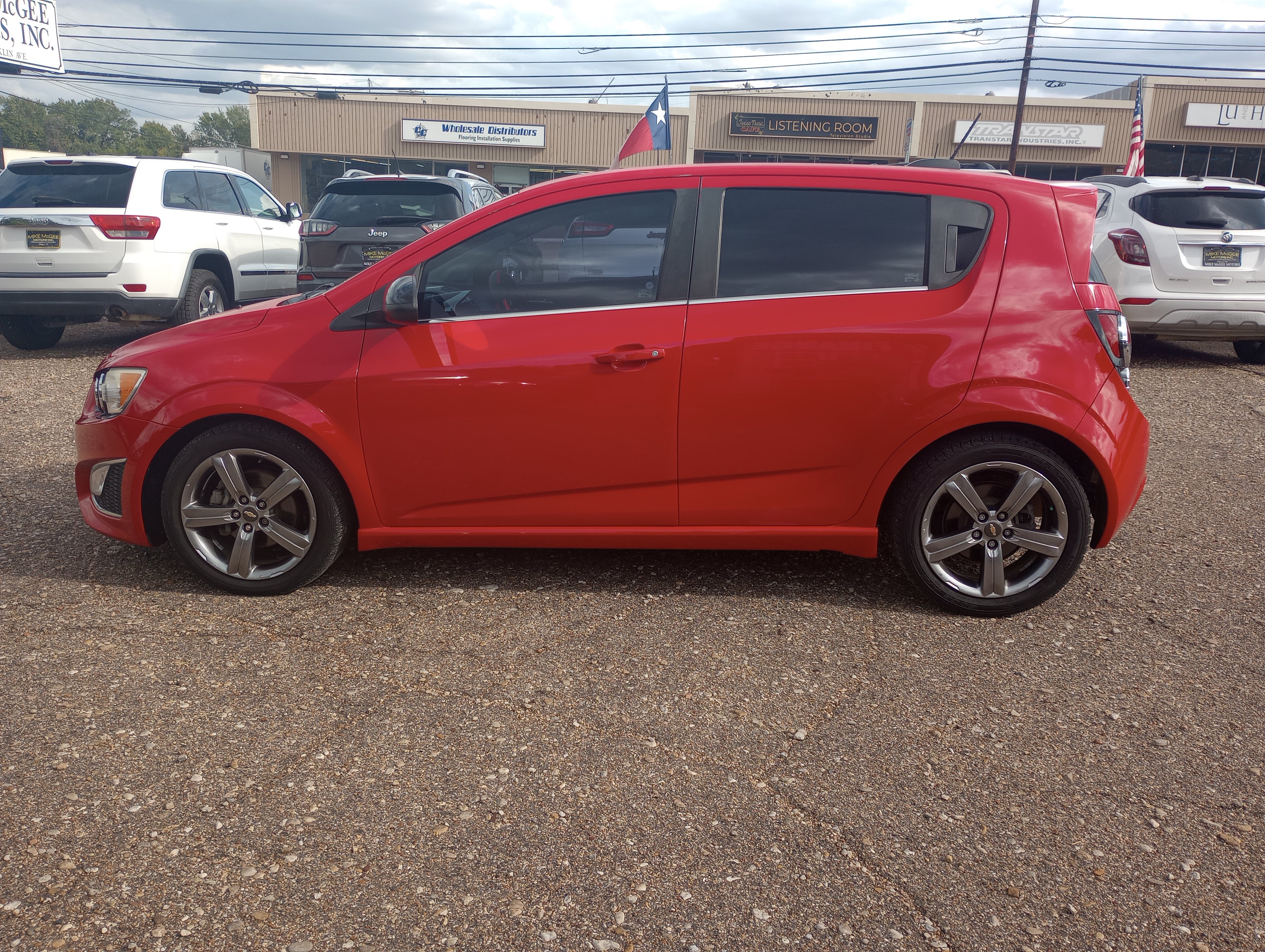 Used 2015 Chevrolet Sonic RS w/ Advanced Safety Package FWD image 4