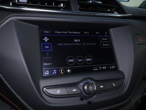 Used 2023 Chevrolet TrailBlazer RS image 28