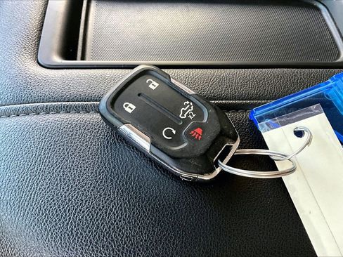 Used 2021 Chevrolet Silverado 1500 LTZ w/ LTZ Premium Package image 32