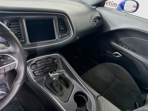 Used 2018 Dodge Challenger R/T Scat Pack w/ Leather Interior Group image 28