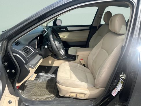 Used 2017 Subaru Legacy 2.5i Premium w/ Moonroof Package AWD/4WD image 14
