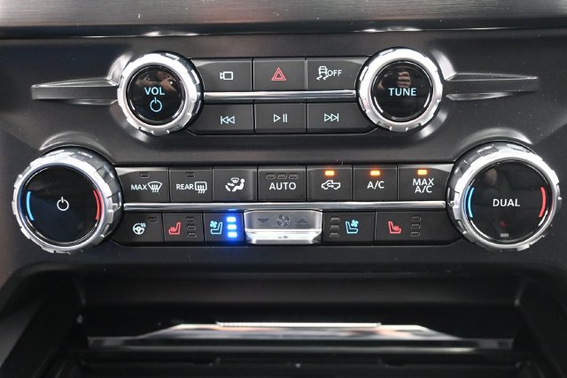 New 2026 Ford F350 Lariat w/ Black Appearance Package AWD/4WD image 29
