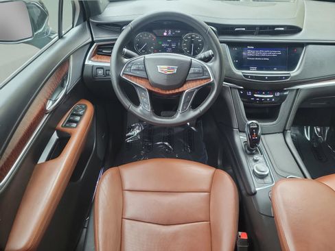 Used 2020 Cadillac XT5 Premium Luxury w/ LPO, Illumination Package image 11