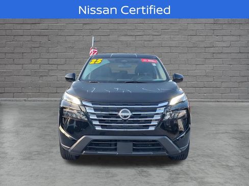 Used 2026 Nissan Rogue SV FWD image 2