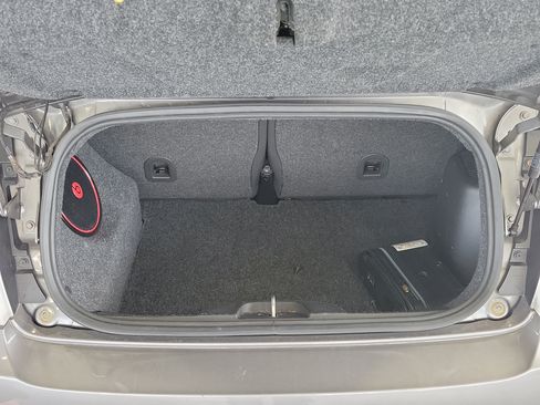 Used 2013 FIAT 500 Abarth w/ Beats Audio Pkg FWD image 9