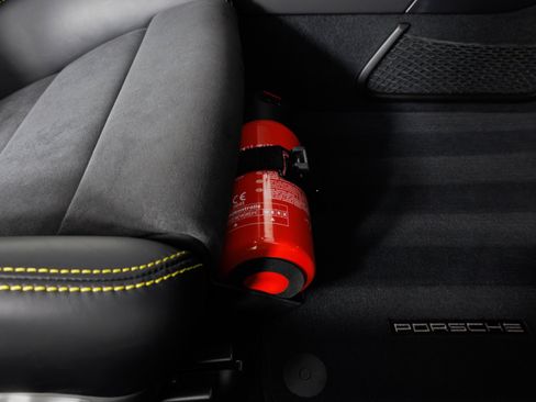 Used 2018 Porsche 911 GT3 RWD image 41