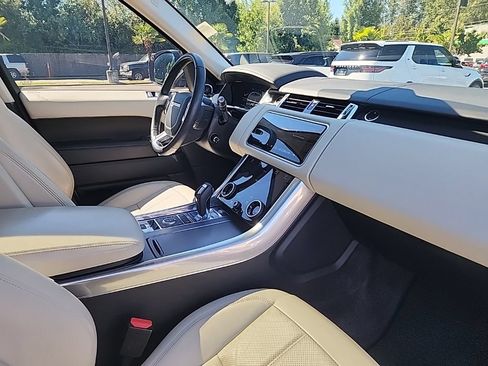 Used 2019 Land Rover Range Rover Sport HSE AWD/4WD image 20
