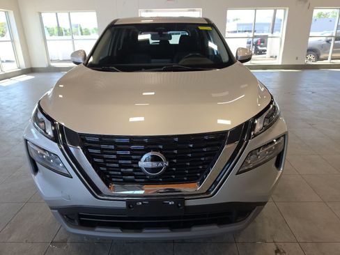 Used 2022 Nissan Rogue SV AWD/4WD image 3