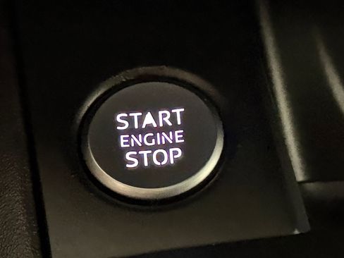 Used 2018 Audi A4 2.0T Premium Plus image 27