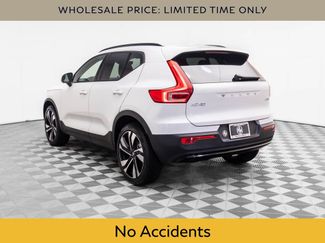 Used 2025 Volvo XC40 B5 Plus video 3