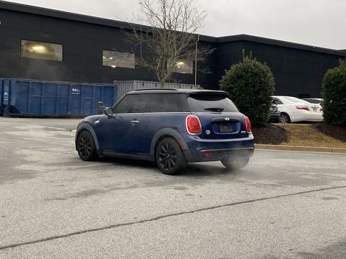 Used 2017 MINI Cooper S image 8