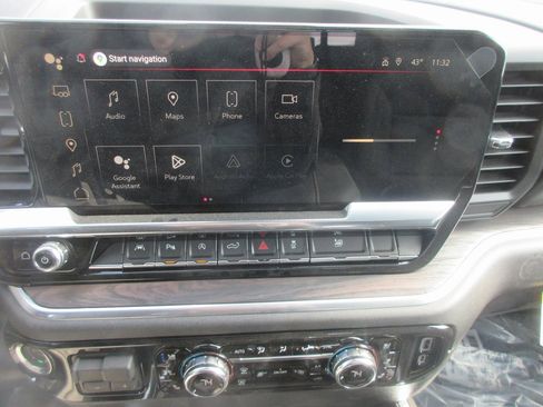 New 2026 GMC Sierra 1500 SLT w/ SLT Premium Plus Package image 18