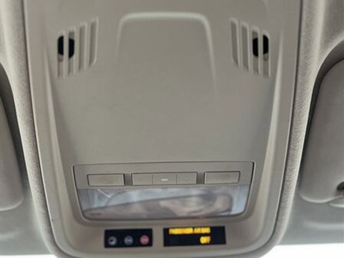 Used 2017 Chevrolet Cruze LT w/ Convenience Package image 28