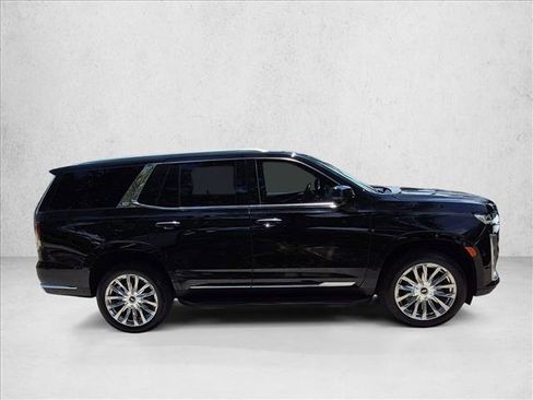 Used 2023 Cadillac Escalade Premium Luxury AWD/4WD image 4