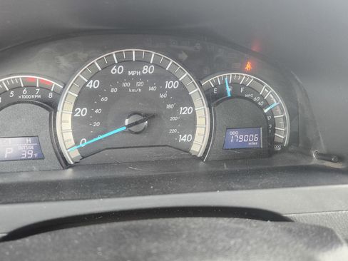 Used 2013 Toyota Camry SE w/ Leather Pkg image 5