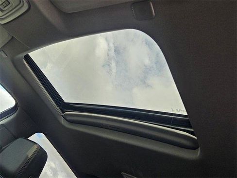 New 2026 GMC Sierra 2500 Denali w/ Denali Reserve Package image 17