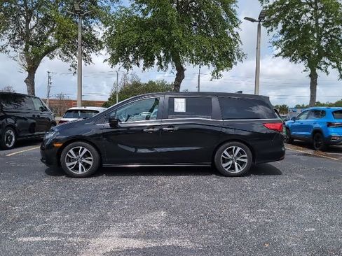 Used 2023 Honda Odyssey Touring image 3