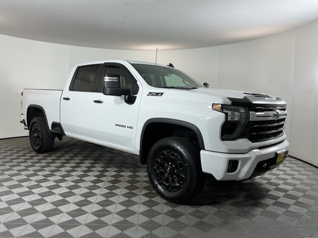 Used 2024 Chevrolet Silverado 3500 LT w/ Z71 Sport Edition AWD/4WD image 3
