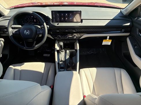 New 2025 Honda Accord EX-L image 13
