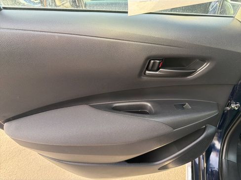 Used 2023 Toyota Corolla LE image 30