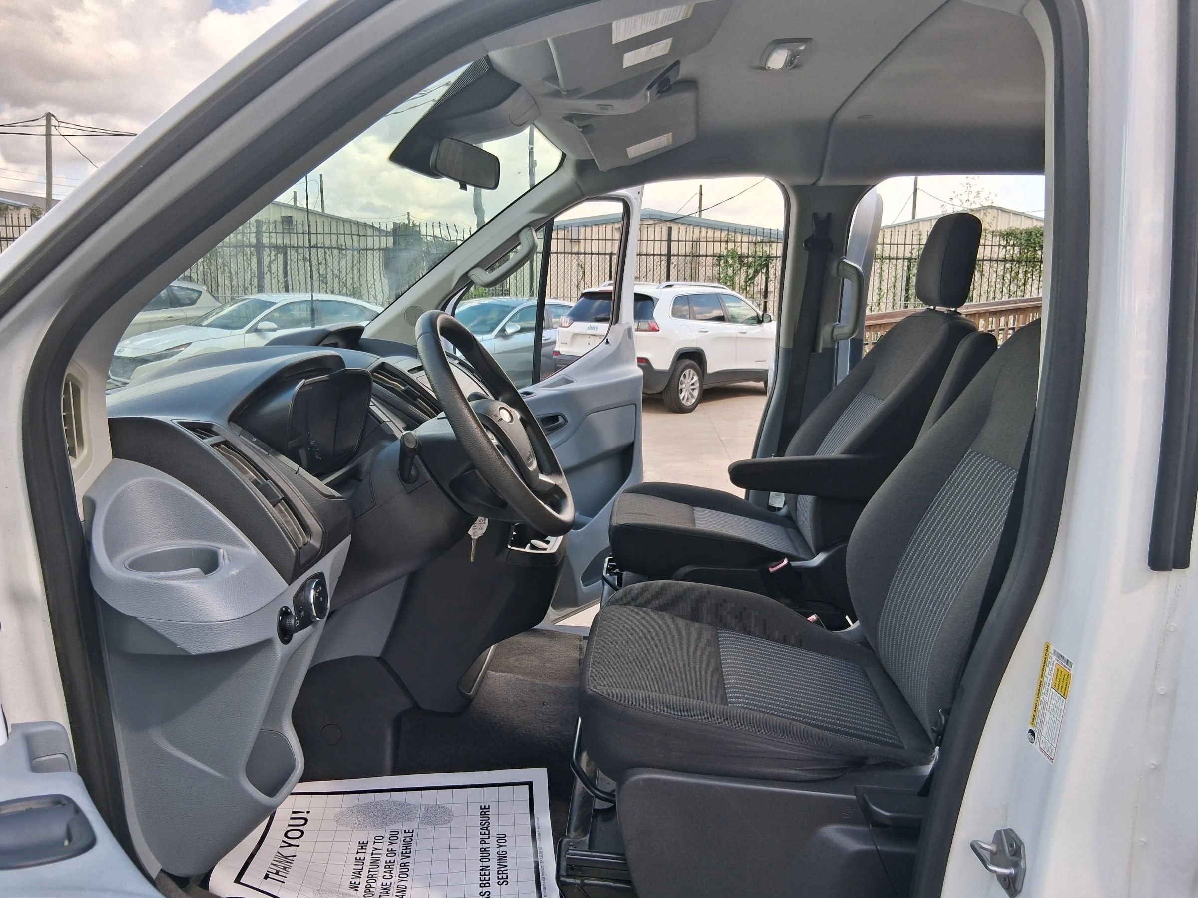 Used 2018 Ford Transit 350 XL RWD image 21