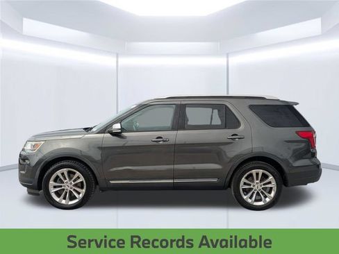 Used 2019 Ford Explorer XLT w/ Equipment Group 202A FWD image 2