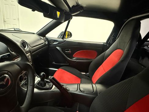 Used 2004 MAZDA MX-5 Miata MAZDASPEED image 13