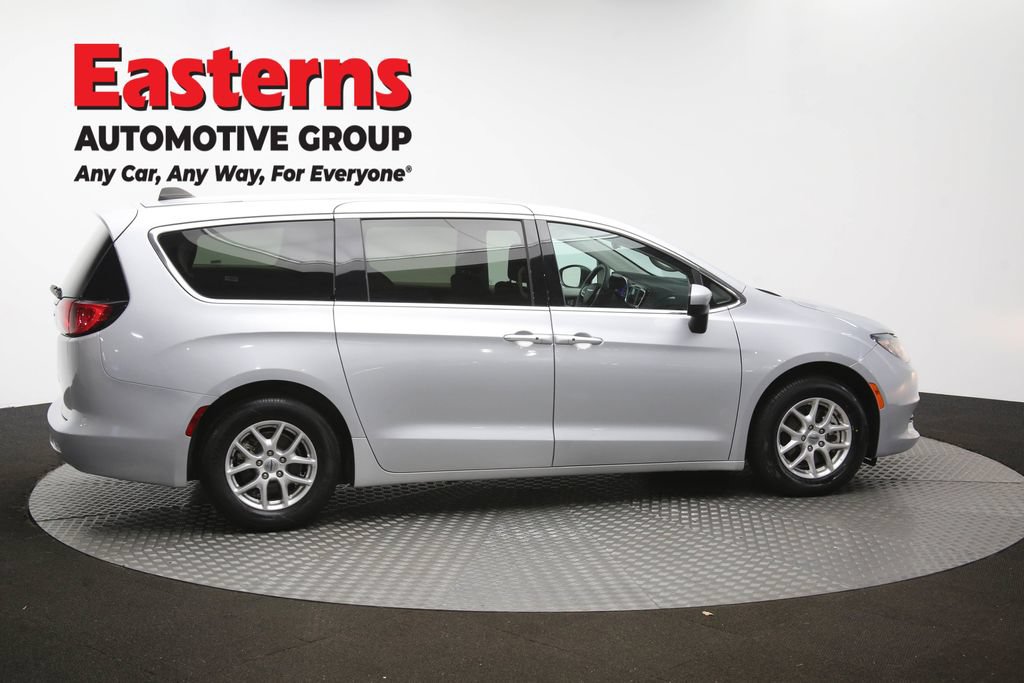 Used 2023 Chrysler Voyager LX FWD image 45