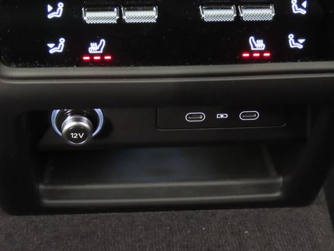 Certified 2026 Porsche Cayenne E-Hybrid Coupe AWD/4WD image 35