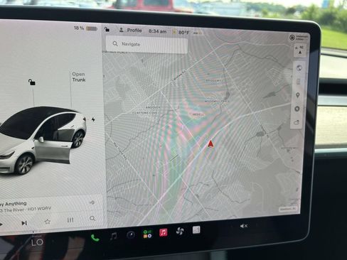 Used 2021 Tesla Model Y Long Range AWD/4WD image 23