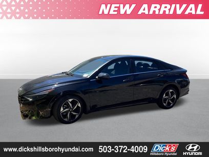 Used 2021 Hyundai Elantra SEL w/ Convenience + Premium Package