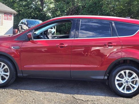 Used 2017 Ford Escape SE AWD/4WD image 5