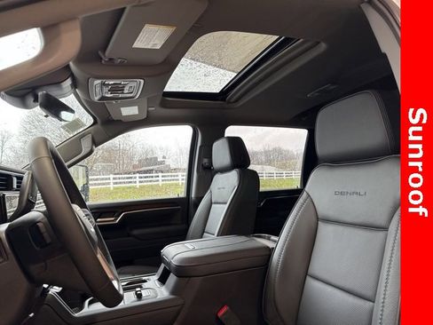 New 2026 GMC Sierra 3500 Denali w/ Denali Reserve Package image 4