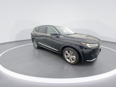 Used 2023 Acura MDX SH-AWD image 2