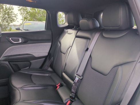 Used 2024 Jeep Compass Latitude AWD/4WD image 29
