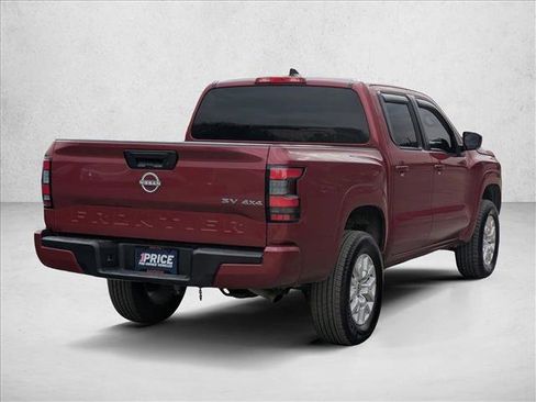 Used 2023 Nissan Frontier SV image 5