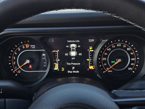 New 2026 Jeep Gladiator Sahara AWD/4WD image 13